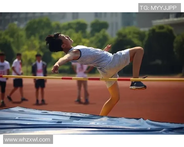 和那英携手足球明星共谱青春旋律展现运动与音乐的完美结合